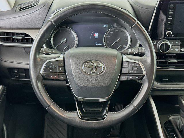 used 2020 Toyota Highlander car, priced at $25,299