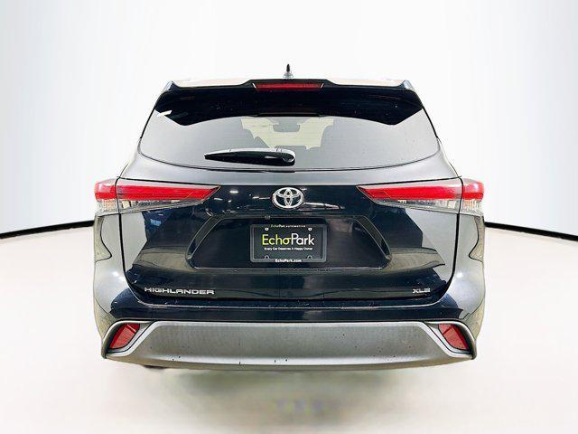 used 2020 Toyota Highlander car, priced at $25,299