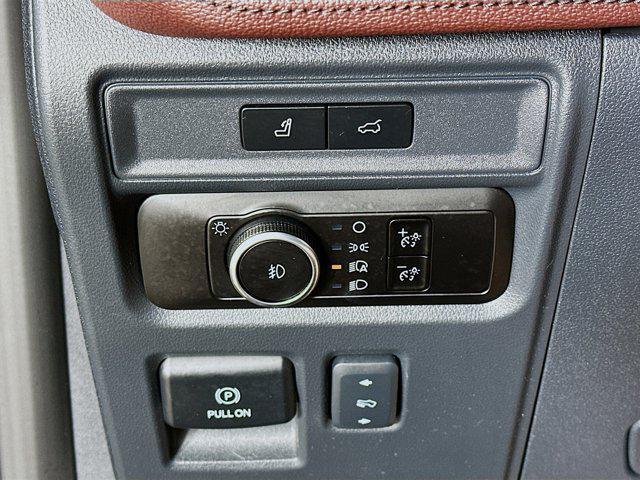 used 2023 Ford Expedition car, priced at $40,497