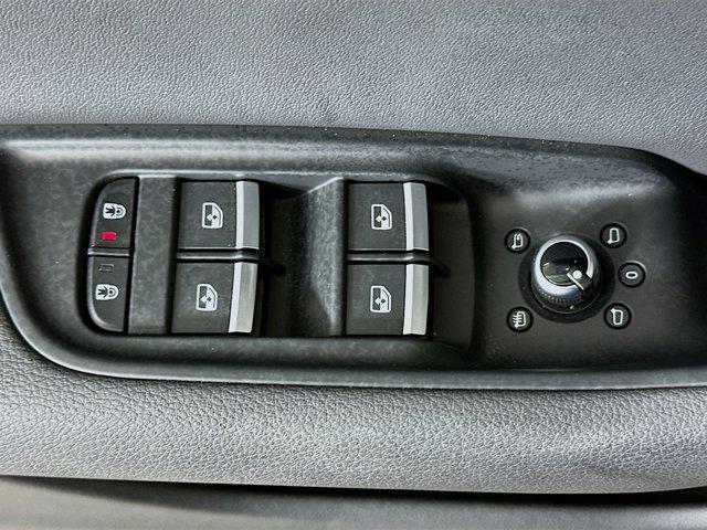 used 2025 Audi Q7 car, priced at $46,897