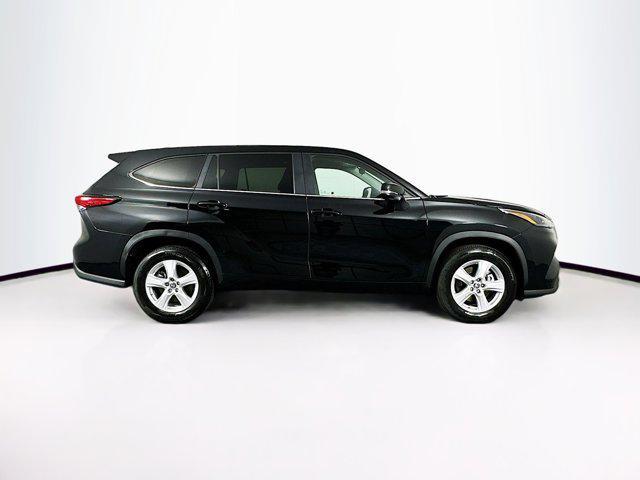used 2023 Toyota Highlander car, priced at $33,997