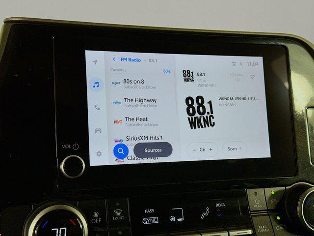 used 2023 Toyota Highlander car, priced at $33,997