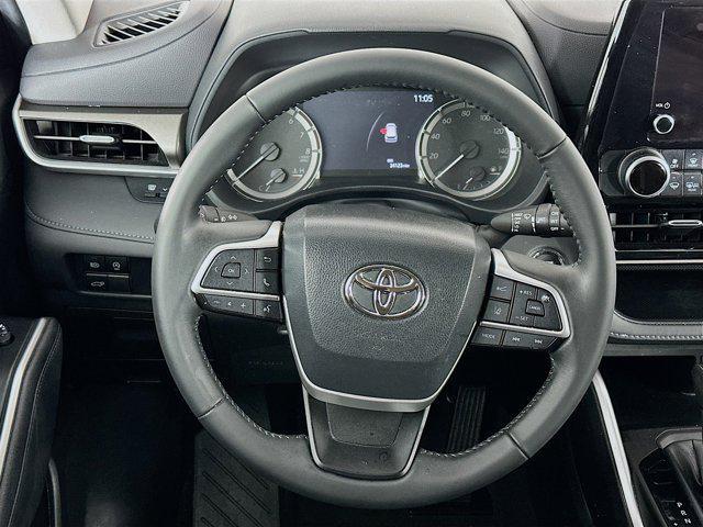 used 2023 Toyota Highlander car, priced at $33,997