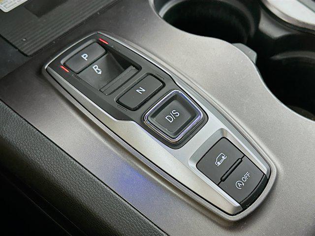 used 2022 Honda Pilot car, priced at $31,297