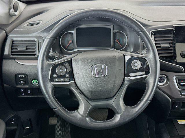 used 2022 Honda Pilot car, priced at $31,297