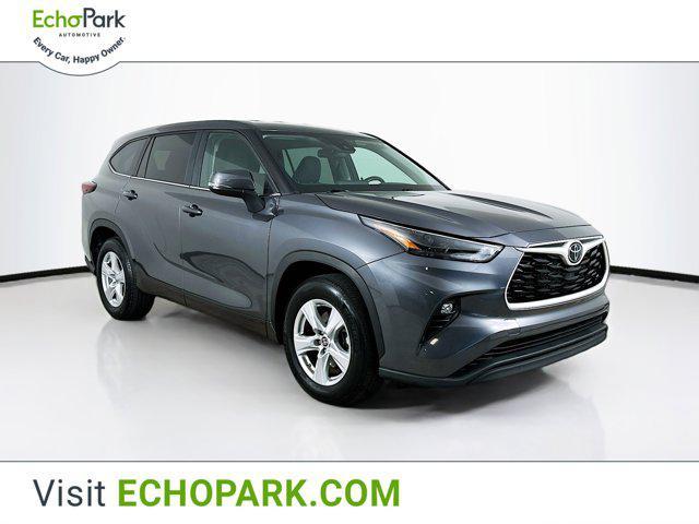 used 2024 Toyota Highlander car, priced at $38,289