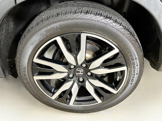 used 2022 Honda Pilot car, priced at $33,197