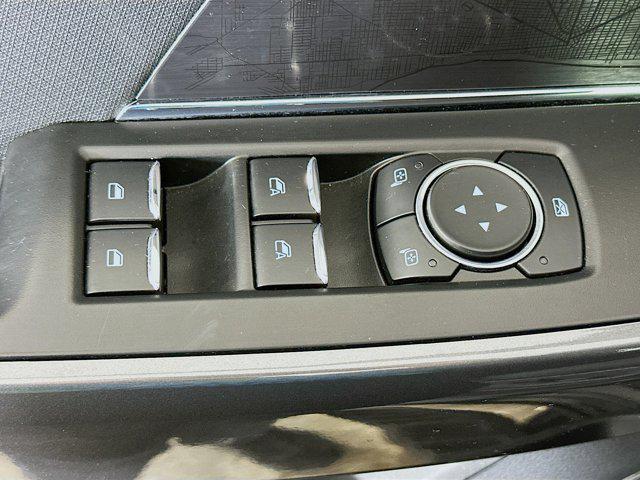 used 2023 Ford F-150 car, priced at $40,987