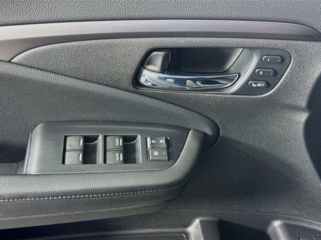 used 2021 Honda Pilot car, priced at $30,597
