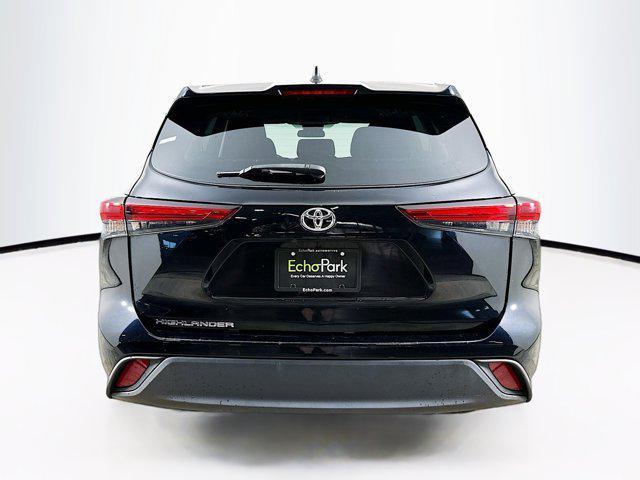 used 2023 Toyota Highlander car, priced at $32,197