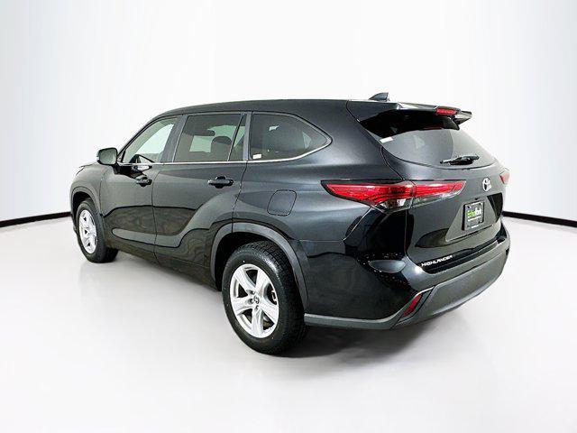 used 2023 Toyota Highlander car, priced at $32,197
