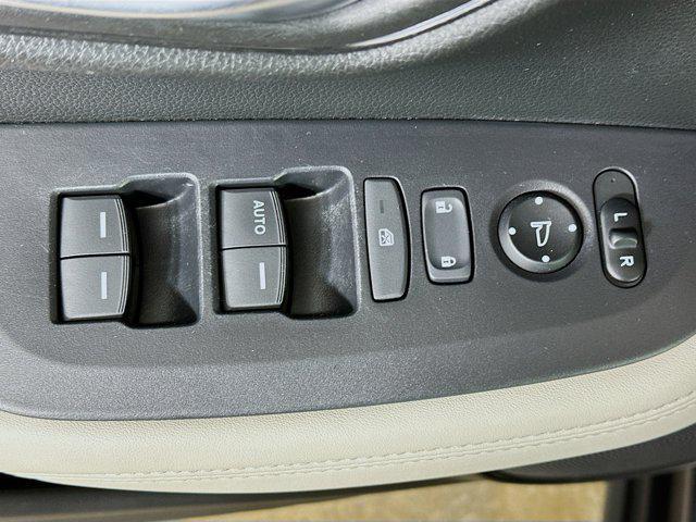 used 2025 Honda HR-V car, priced at $22,597