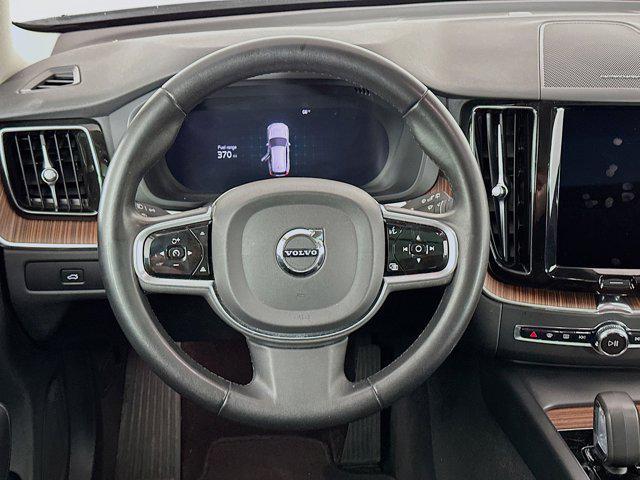 used 2023 Volvo XC60 car, priced at $29,789