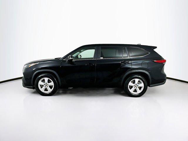 used 2023 Toyota Highlander car, priced at $30,889