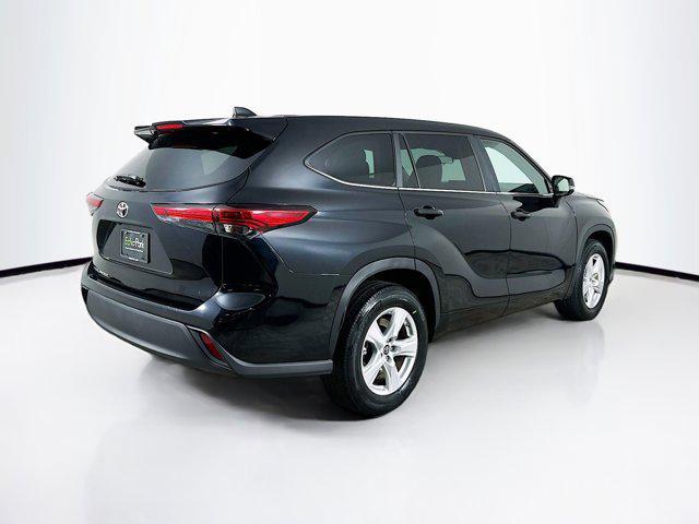 used 2023 Toyota Highlander car, priced at $30,889