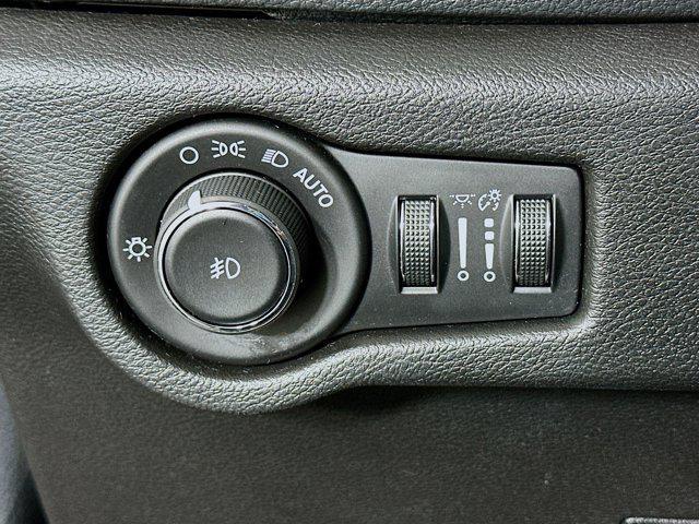 used 2019 Chrysler Pacifica car, priced at $15,197