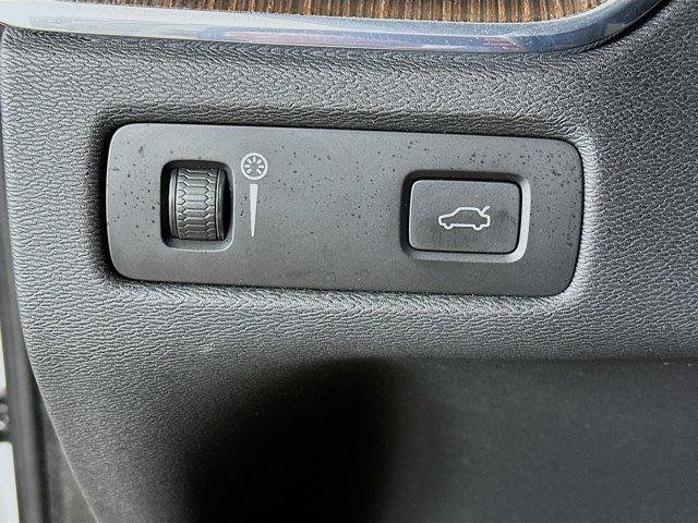 used 2022 Volvo XC60 car, priced at $30,397