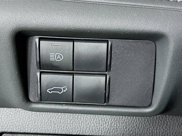 used 2022 Toyota Highlander Hybrid car, priced at $33,197
