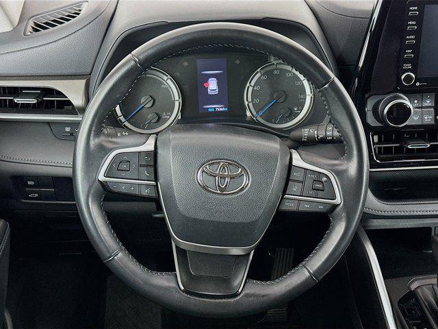 used 2022 Toyota Highlander Hybrid car, priced at $33,197