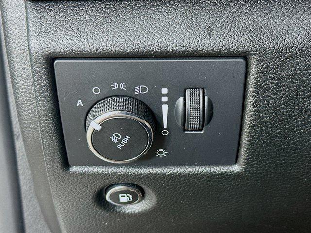 used 2022 Jeep Grand Cherokee car, priced at $28,197