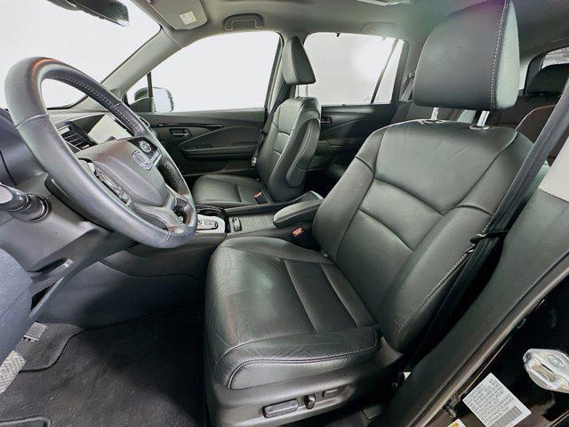 used 2022 Honda Pilot car, priced at $33,489