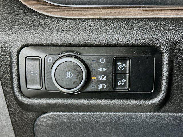 used 2024 Ford Explorer car, priced at $28,297