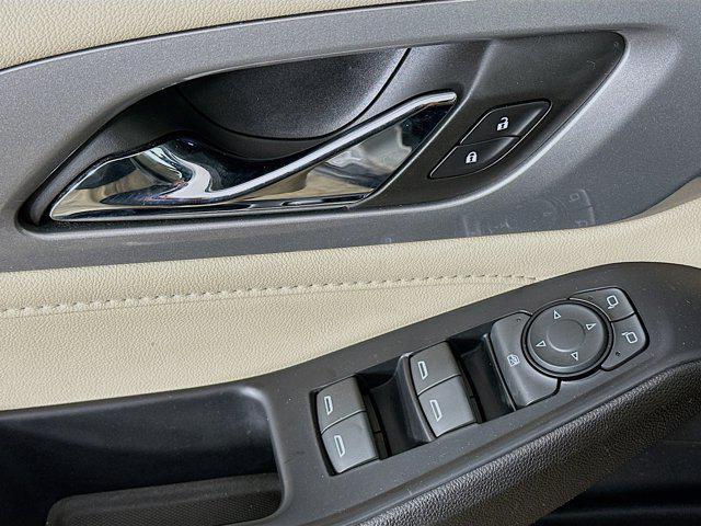 used 2022 Chevrolet Traverse car, priced at $23,597