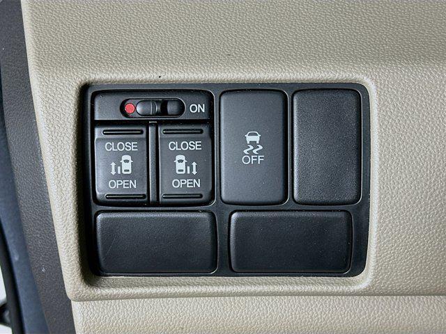 used 2013 Honda Odyssey car, priced at $6,797