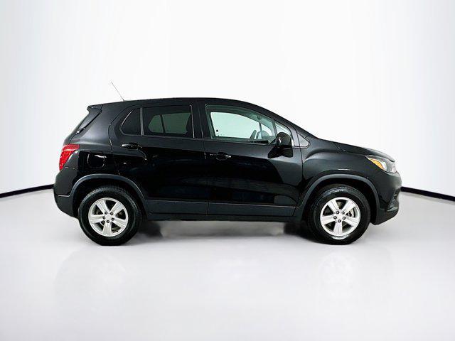 used 2022 Chevrolet Trax car, priced at $15,189