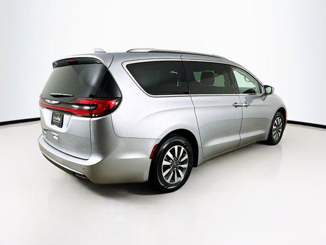 used 2021 Chrysler Pacifica car, priced at $19,697