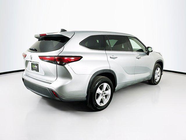 used 2022 Toyota Highlander car, priced at $27,849