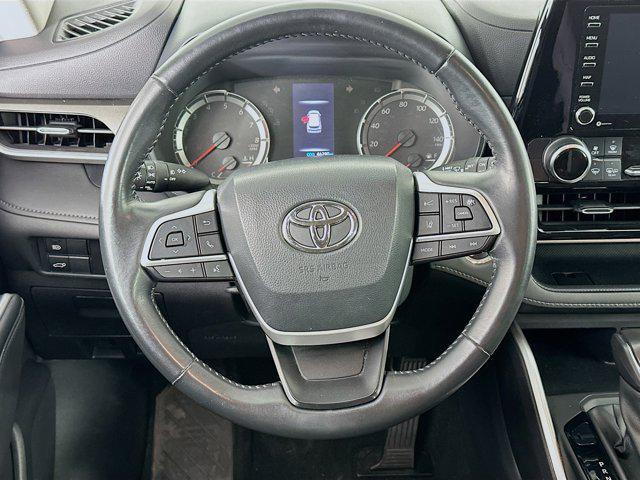 used 2022 Toyota Highlander car, priced at $27,849