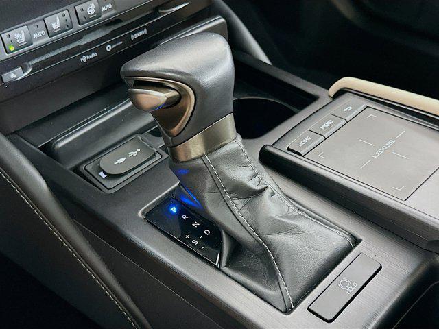 used 2019 Lexus ES 350 car, priced at $29,397