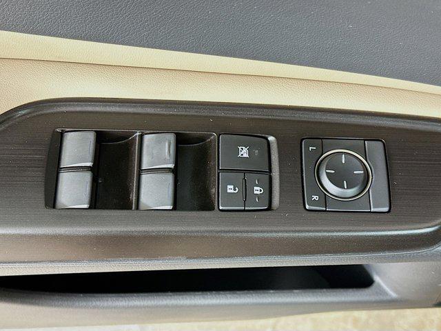 used 2019 Lexus ES 350 car, priced at $29,397