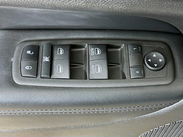 used 2022 Jeep Grand Cherokee car, priced at $24,747