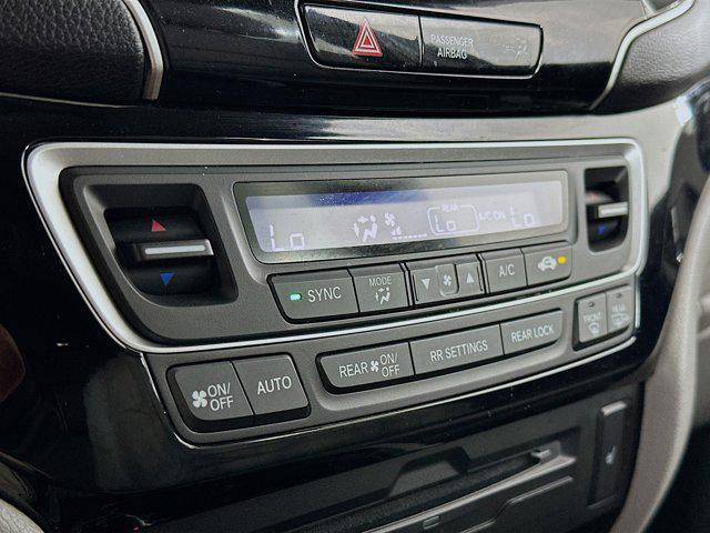 used 2022 Honda Pilot car, priced at $34,997