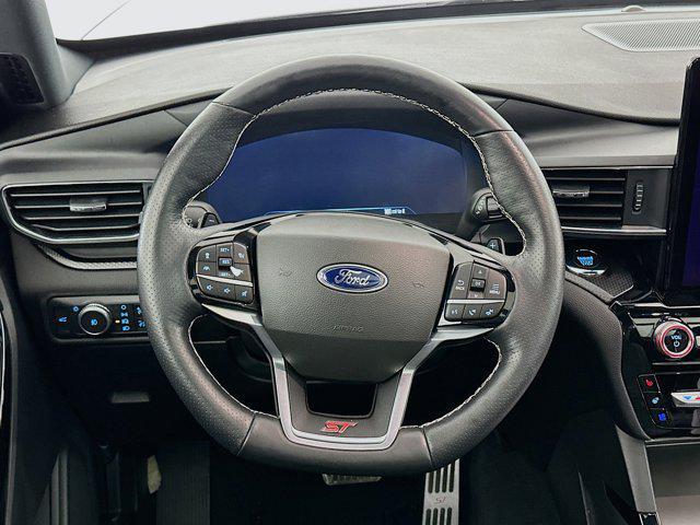 used 2022 Ford Explorer car, priced at $40,397