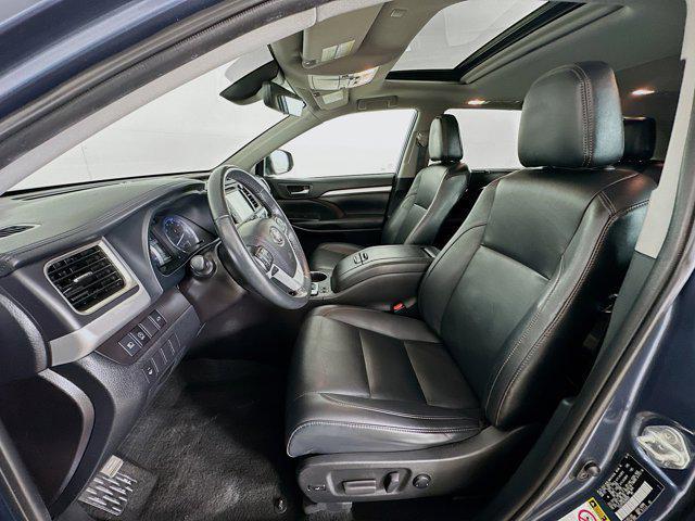 used 2019 Toyota Highlander car, priced at $27,597