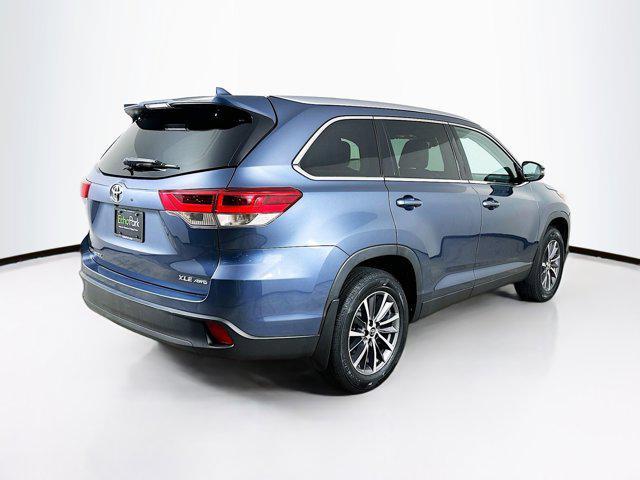 used 2019 Toyota Highlander car, priced at $27,597