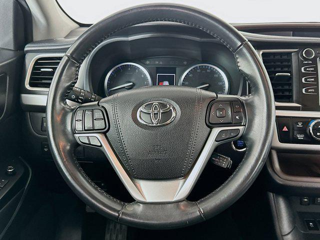 used 2019 Toyota Highlander car, priced at $27,597