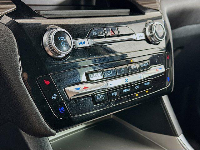 used 2023 Ford Explorer car, priced at $32,297
