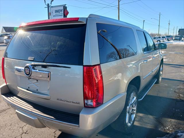 used 2013 Cadillac Escalade ESV car, priced at $12,900