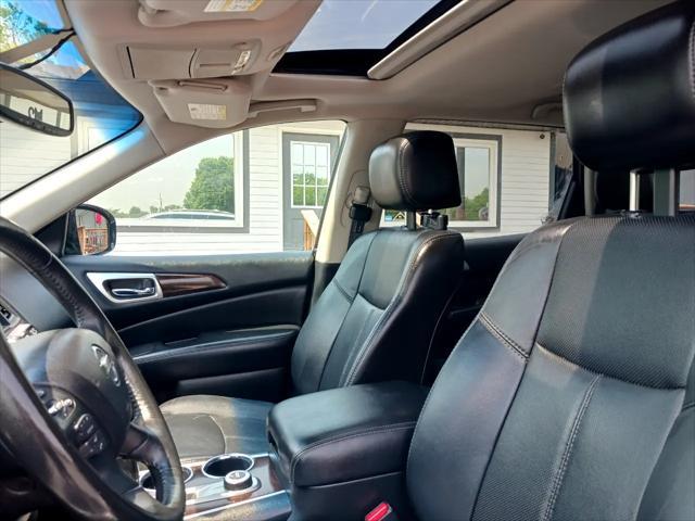 used 2014 Nissan Pathfinder car, priced at $7,900