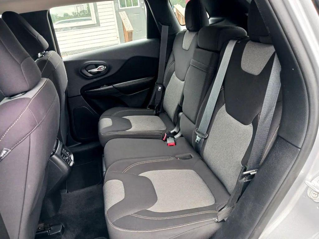 used 2014 Jeep Cherokee car, priced at $10,900
