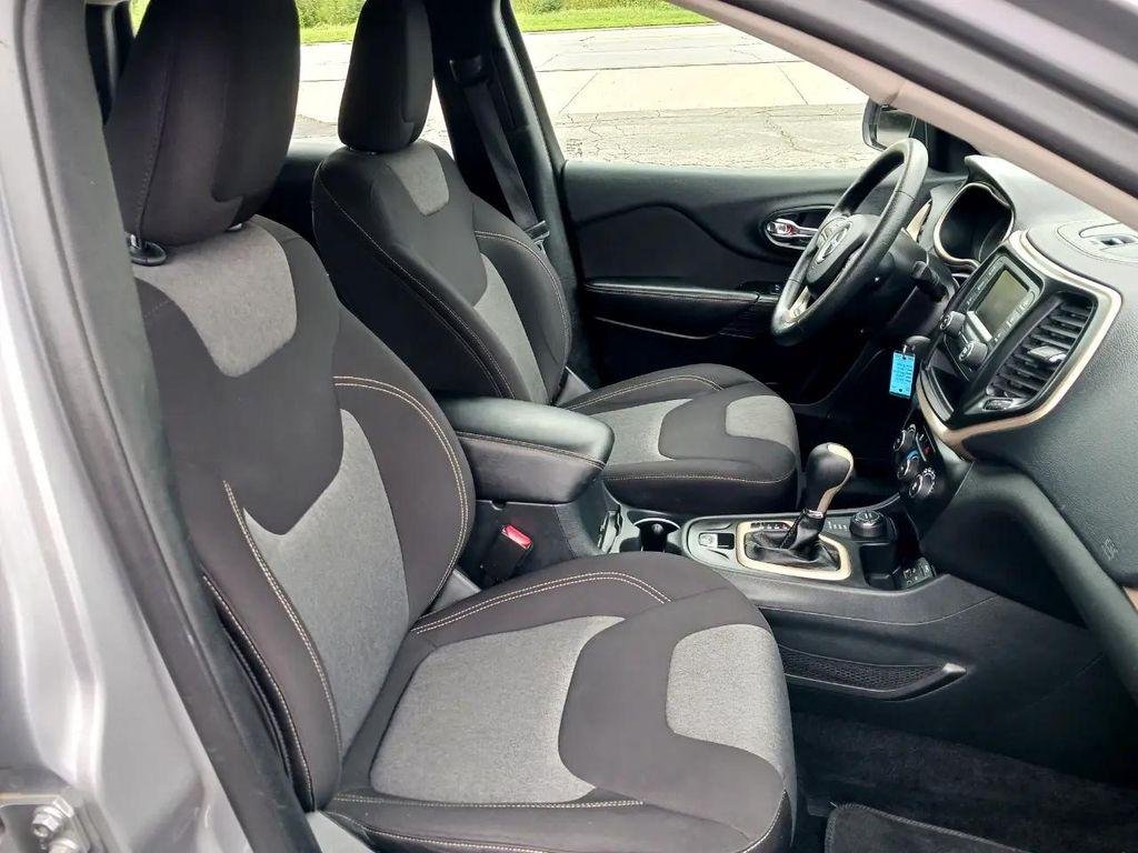 used 2014 Jeep Cherokee car, priced at $10,900