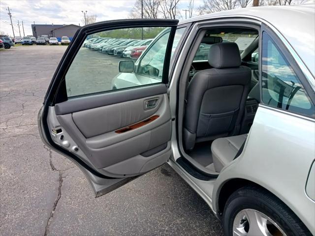 used 2003 Toyota Avalon car, priced at $7,900