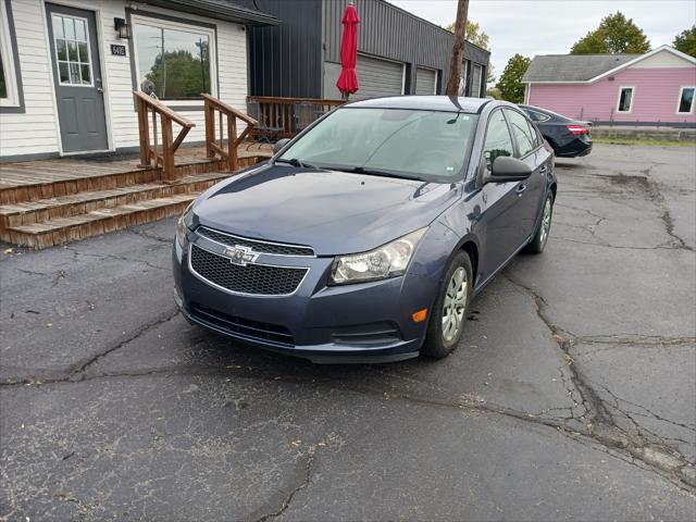 used 2014 Chevrolet Cruze car, priced at $7,900