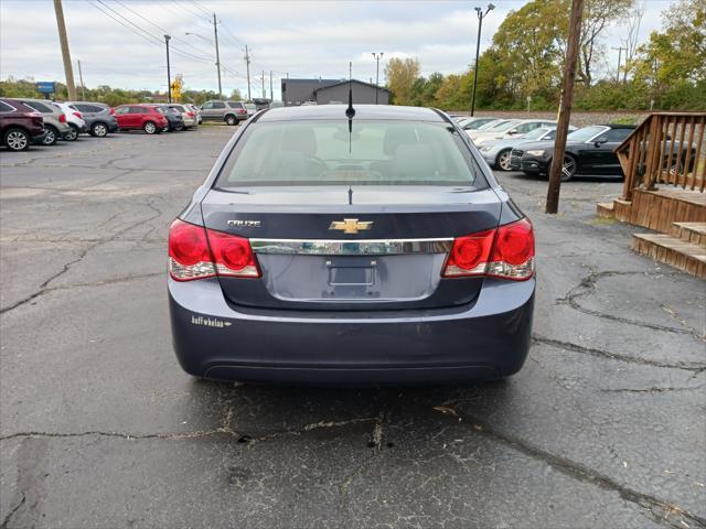 used 2014 Chevrolet Cruze car, priced at $7,900