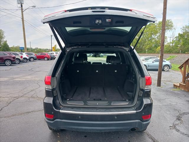 used 2015 Jeep Grand Cherokee car, priced at $9,900