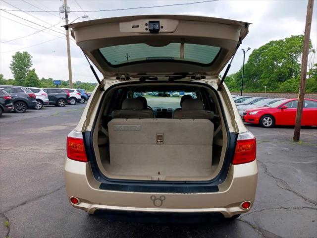 used 2008 Toyota Highlander car, priced at $8,900